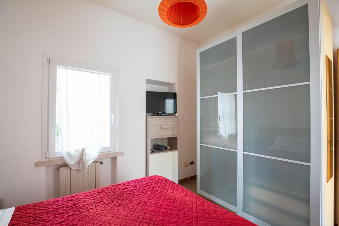 Bilocale Con Giardino A 200Mt Dal Mare - Homeunity Rimini Buitenkant foto